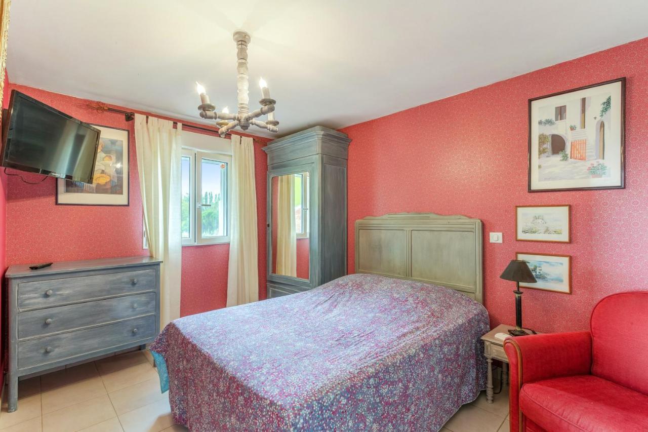 Appartement Accueillant A Mortagne Sur Gironde 45 M² Terrasse Buitenkant foto